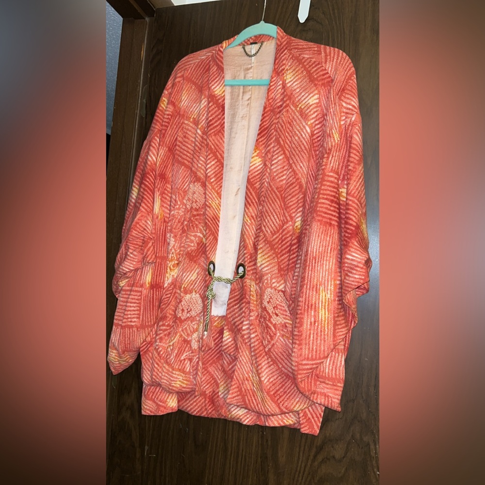 NWOT FREE PEOPLE Boho Shibori Print Kimono/Wrap in Coral OSFM - Picture 3 of 6